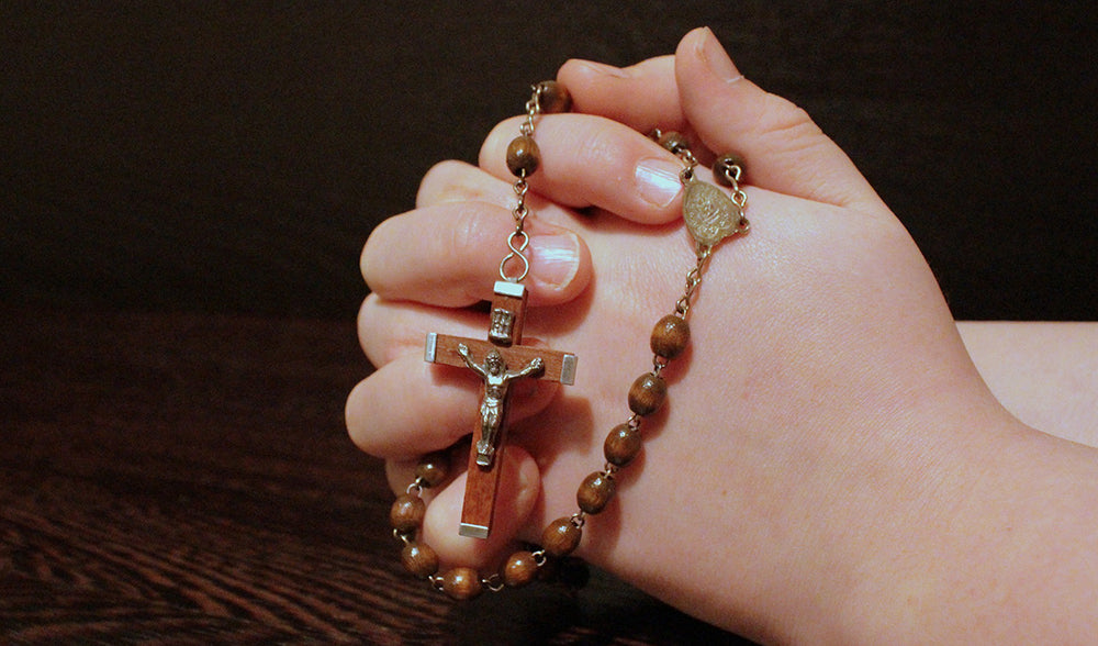 Look to Him and be Radiant: Prayers and Mysteries of the Rosary in