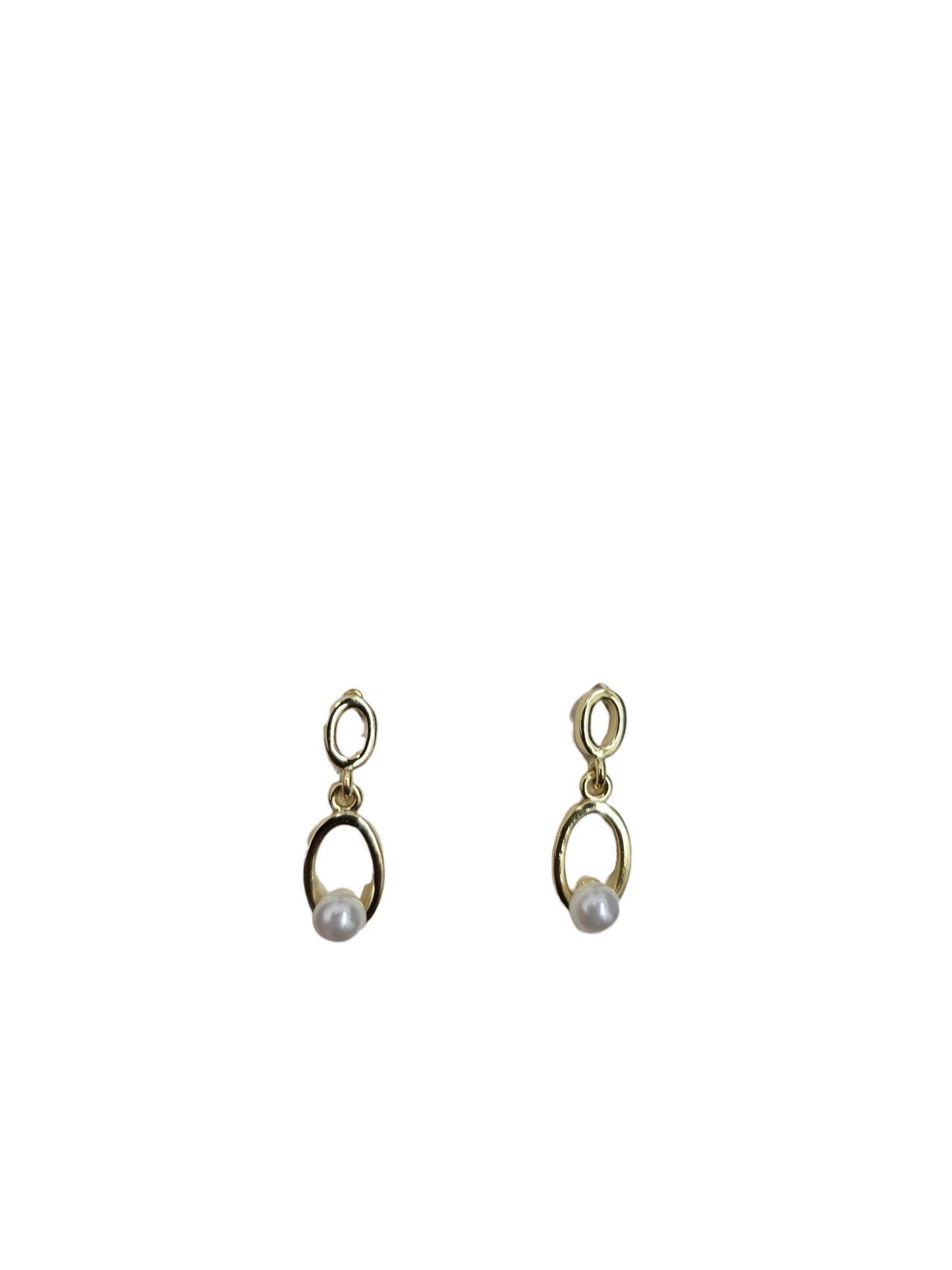 Gold Oval Pearl Earrings