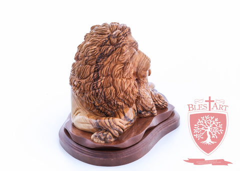 Lion and the Lamb, Size: 6.50" / 16 cm height