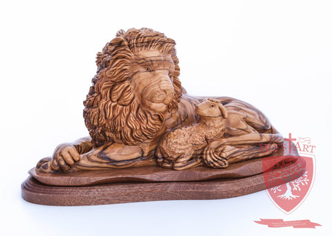 Lion and the Lamb, Size: 6.50" / 16 cm height