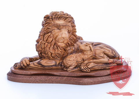 Lion and the Lamb, Size: 6.50" / 16 cm height